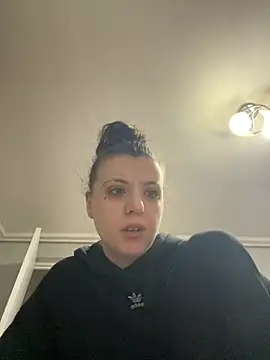 bunnythetailor online show from 02-15-26, 09:03