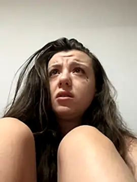 bunnythetailor online show from 11-28-25, 04:51