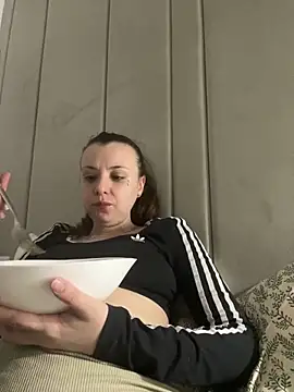 bunnythetailor online show from 05-19-26, 06:04