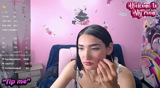 Snapshot of Sofii_cutee chatting on 01-25-25, 06:46 Sofii cutee online show from 01-25-25, 06:46