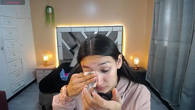 Snapshot of Sofii_cutee chatting on 03-13-25, 03:06 Sofii cutee online show from 03-13-25, 03:06