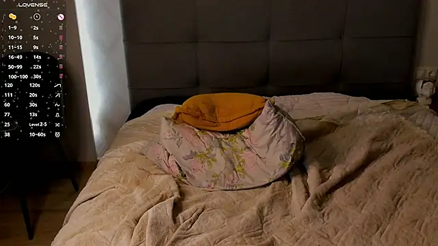 PhilomenaBucker online show from 02-21-25, 03:45