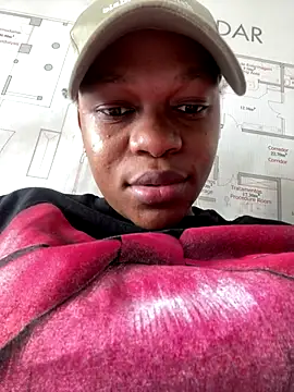 Boneca25 online show from 10-29-25, 08:02