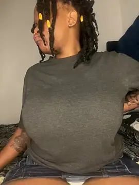 Boneca25 online show from 01-11-26, 10:00