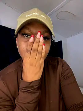 Boneca25 online show from 10-19-25, 06:16