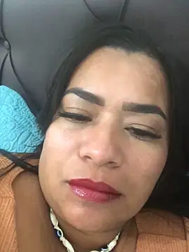 indiazinha69  online show from 01-31-26, 07:23