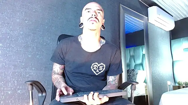 kaletattoo online show from 07-13-26, 11:31