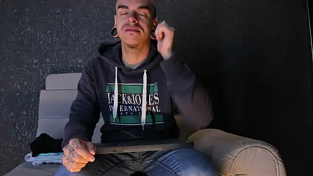 kaletattoo online show from 01-15-26, 11:02