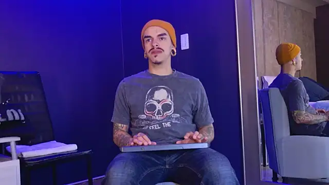 Snapshot of kaletattoo chatting on 10-08-25, 11:12 kaletattoo online show from 10-08-25, 11:12