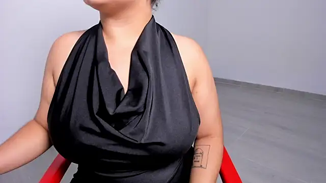 Snapshot of Little_Shaara chatting on 03-18-25, 11:22 Little Shaara online show from 03-18-25, 11:22