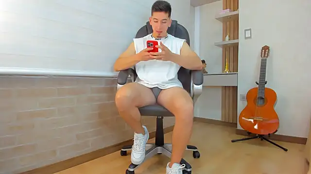 Tombarden online show from 12-18-25, 07:18