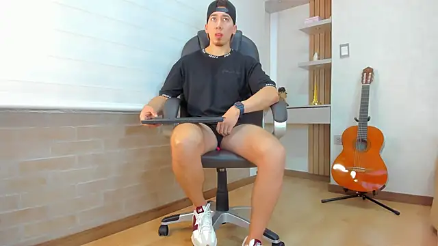 Tombarden online show from 12-17-25, 07:08