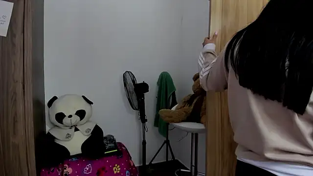 Ariana rouse online show from 02-24-26, 06:09