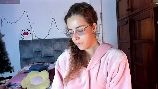 Isangel  online show from 01-12-26, 05:47