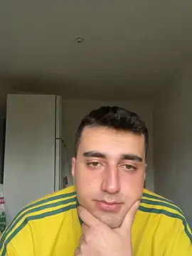 Snapshot of emrreeizm chatting on 03-08-26, 04:16 emrreeizm online show from 03-08-26, 04:16