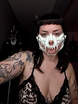 goblingirl888 online show from 11-06-25, 06:39