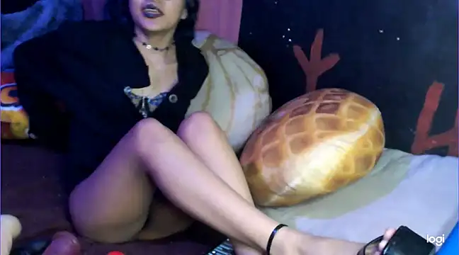 Snapshot of Sharkyu1 chatting on 03-06-25, 06:19 Sharkyu1 online show from 03-06-25, 06:19