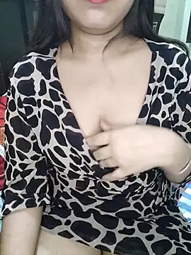 Snapshot of JANVI_MISHRA1 chatting on 05-05-26, 06:11 JANVI MISHRA1 online show from 05-05-26, 06:11