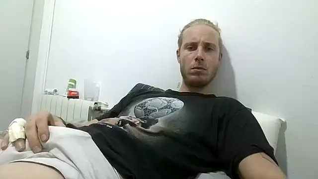 Snapshot of vikingodorado chatting on 11-08-25, 08:01 vikingodorado online show from 11-08-25, 08:01