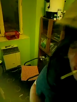 Snapshot of Adrianka chatting on 10-03-25, 11:28 Adrianka online show from 10-03-25, 11:28