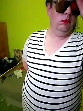 Snapshot of Adrianka chatting on 09-23-25, 09:44 Adrianka online show from 09-23-25, 09:44