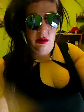 Snapshot of Adrianka chatting on 10-02-25, 12:47 Adrianka online show from 10-02-25, 12:47