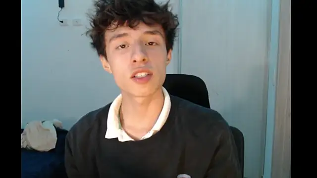 Snapshot of Juanmres chatting on 11-18-25, 05:11 Juanmres online show from 11-18-25, 05:11