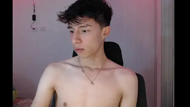 Snapshot of Juanmres chatting on 12-05-25, 11:53 Juanmres online show from 12-05-25, 11:53