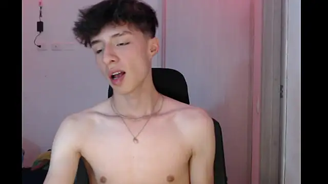 Snapshot of Juanmres chatting on 11-27-25, 04:35 Juanmres online show from 11-27-25, 04:35