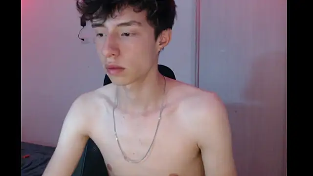 Snapshot of Juanmres chatting on 11-10-25, 03:33 Juanmres online show from 11-10-25, 03:33