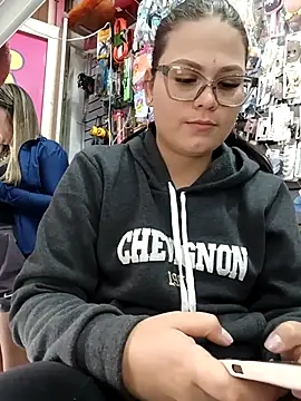 Vale Saenzz online show from 02-25-26, 07:14