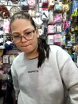 Vale Saenzz online show from 03-07-26, 10:04