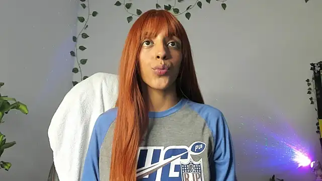 Snapshot of viankaa_miller chatting on 03-11-25, 02:21 viankaa miller online show from 03-11-25, 02:21