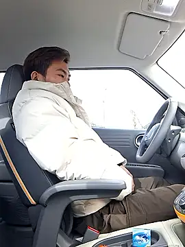 Snapshot of Doh728 chatting on 11-25-25, 12:55 Doh728 online show from 11-25-25, 12:55