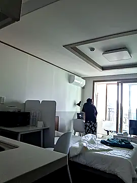 Snapshot of Doh728 chatting on 11-05-25, 12:14 Doh728 online show from 11-05-25, 12:14