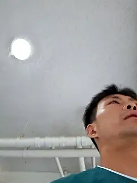 Snapshot of Doh728 chatting on 11-07-25, 10:57 Doh728 online show from 11-07-25, 10:57