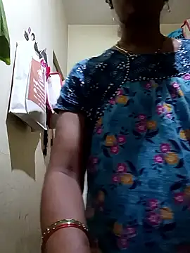 Snapshot of TeluguammayiMahi chatting on 09-20-25, 05:23 TeluguammayiMahi online show from 09-20-25, 05:23