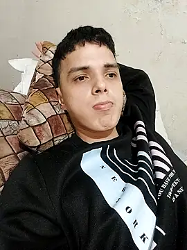 Snapshot of xxaviermendez chatting on 10-20-25, 06:30 xxaviermendez online show from 10-20-25, 06:30
