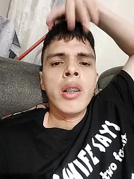 Snapshot of xxaviermendez chatting on 10-03-25, 01:31 xxaviermendez online show from 10-03-25, 01:31