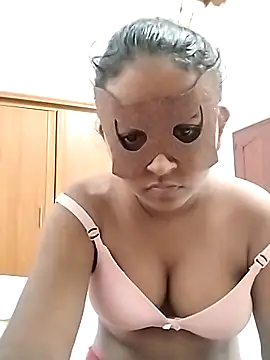 DiluQueen online show from 02-25-25, 02:26