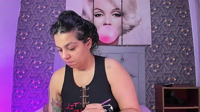 Emily rivera78 online show from 03-18-26, 01:53