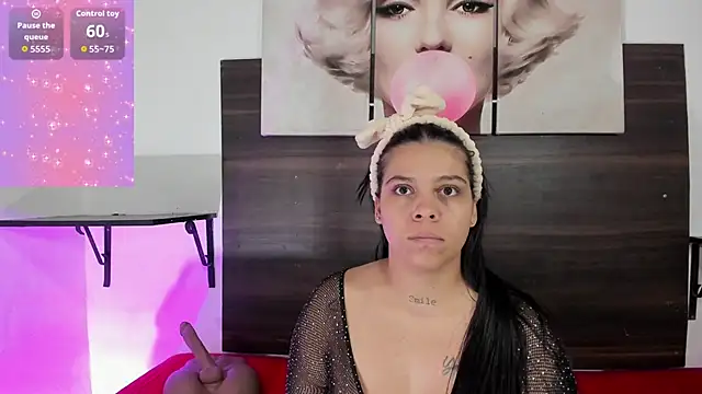 Snapshot of Emily_rivera78 chatting on 10-11-25, 03:40 Emily rivera78 online show from 10-11-25, 03:40