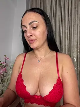 RaisaSalvi online show from 09-18-25, 12:52