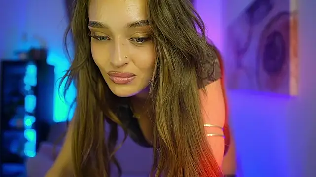 Clara Nia online show from 10-24-25, 06:29