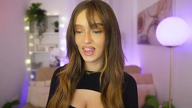 Clara Nia online show from 02-08-26, 07:22