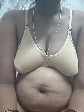 Snapshot of sweety006telugu chatting on 09-25-25, 05:13 sweety006telugu online show from 09-25-25, 05:13