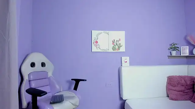 Rossi Mariana online show from 03-22-25, 12:46