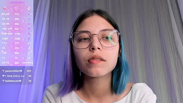 Snapshot of DarelleFare chatting on 02-26-25, 05:10 DarelleFare online show from 02-26-25, 05:10