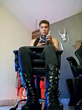 AngeloColleen online show from 03-25-26, 08:08