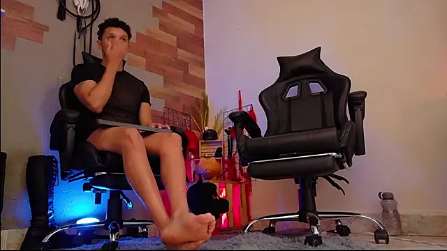 AngeloColleen online show from 02-22-26, 05:03